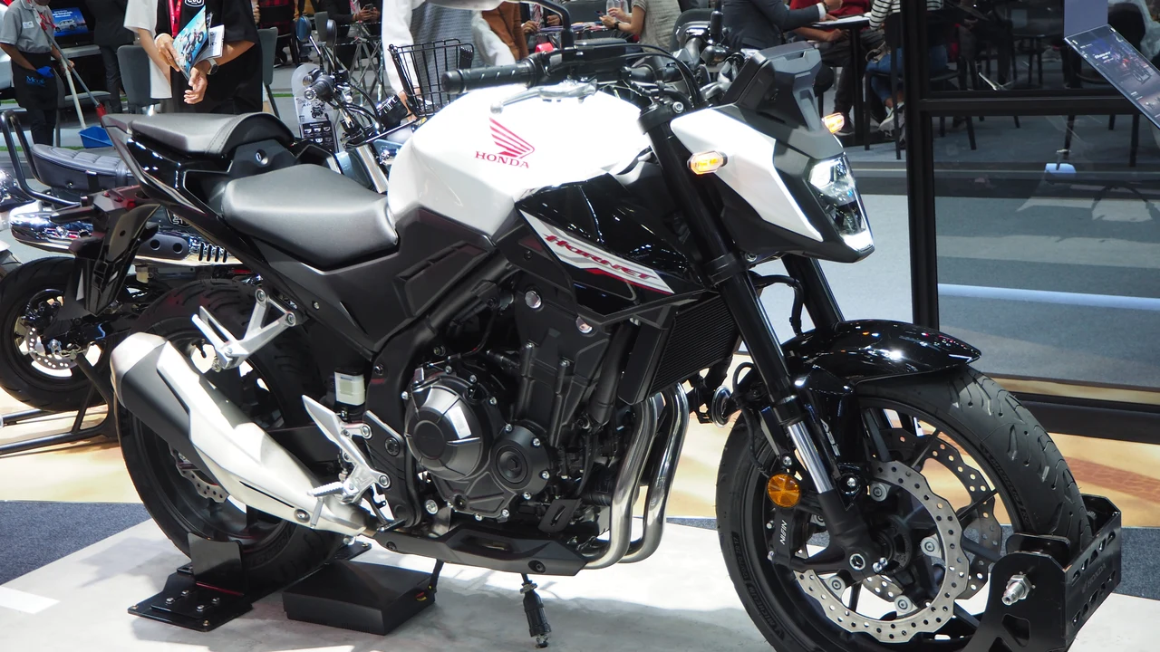 2026 Honda CB500 Hornet Pearl Himalayas White Streetfighter Motorcycle