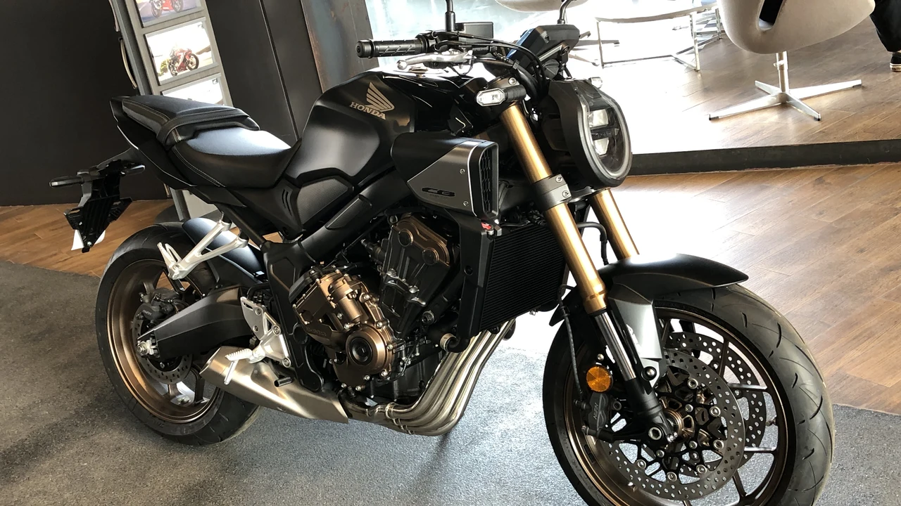 2026 Honda CB650R E-Clutch Matte Black Neo Sports Cafe Motorcycle