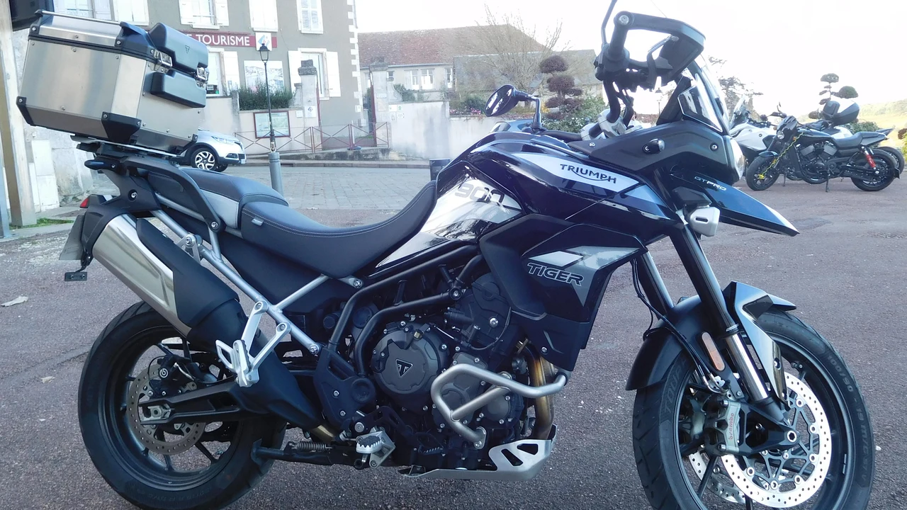 2026 Triumph Tiger 900 Rally Pro Snowdonia White Adventure Motorcycle