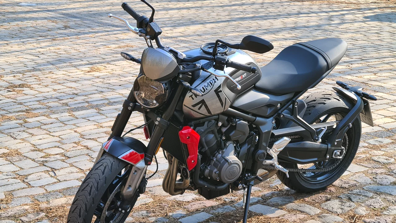 2026 Triumph Trident 660 Naked Motorcycle with Silver Ice Diablo Red Paint, Inverted Forks and Underbelly Exhaust