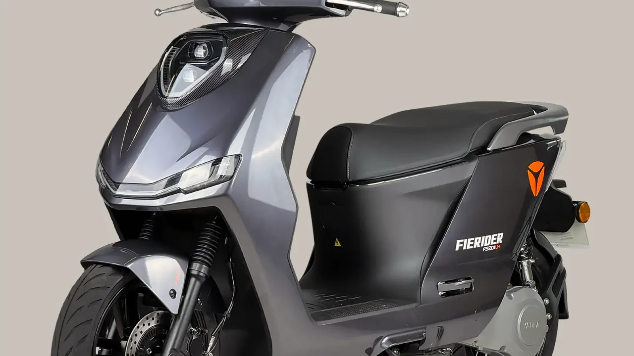 Yadea Fierider Gloss Metallic Grey High-Speed Electric Scooter Studio Shot